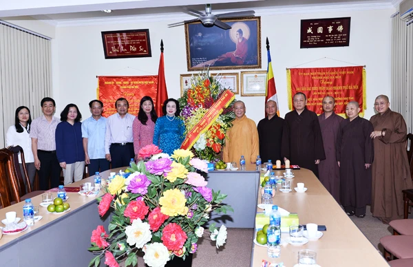 Lãnh đạo TP.Hà Nội chúc mừng Phật đản PL.2562 ảnh 3 dsc_6934_1_jpg.jpg