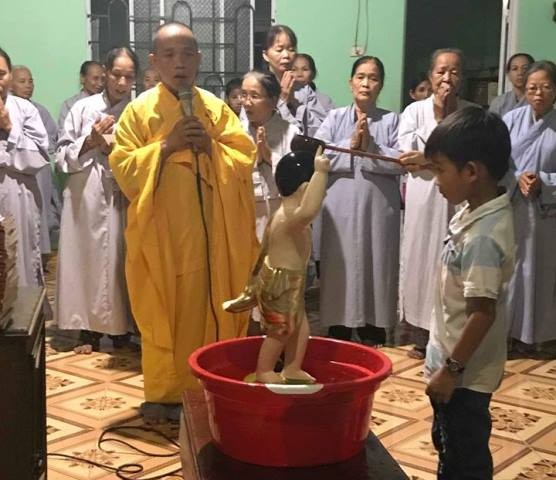 Quảng Nam: Huyện miền núi Nông Sơn đón Phật đản ảnh 1 nongson5.jpg