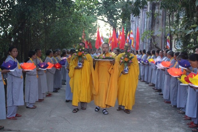 Trang nghiêm rước Phật tại thị xã Hương Thủy ảnh 4 03_jpg.jpg