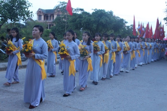 Trang nghiêm rước Phật tại thị xã Hương Thủy ảnh 8 04_jpg.jpg