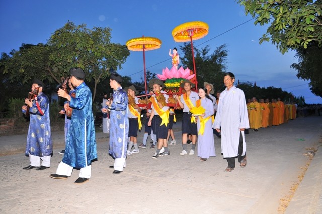 Trang nghiêm rước Phật tại thị xã Hương Thủy ảnh 6 5_jpg.jpg