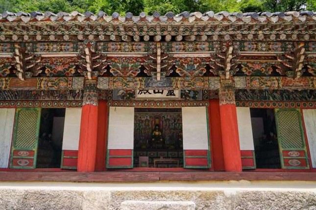 chuaPohyon1.jpg
