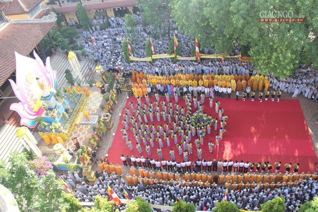 TT-Huế: Đại lễ Phật đản PL.2562 tại chùa Từ Đàm ảnh 9 10.jpg