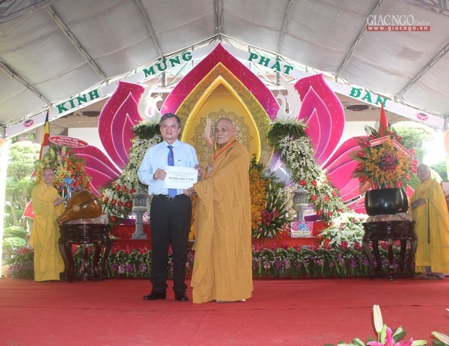 Trang nghiêm Đại lễ Phật đản tại huyện Củ Chi ảnh 5 9cc.jpg