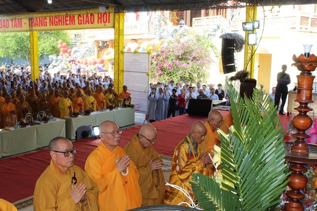 Bình Định: Đại lễ Phật đản tại chùa Giáo Hội Tỉnh ảnh 7 a bd 5.jpg