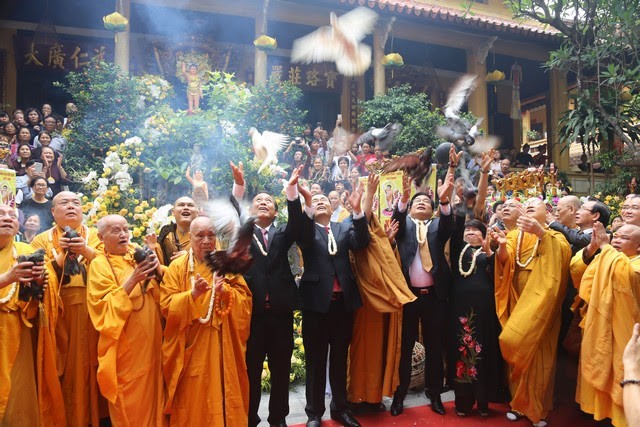 Hà Nội: Đại lễ Phật đản PL.2562 tại Trụ sở GHPGVN ảnh 26 hn 3.jpg