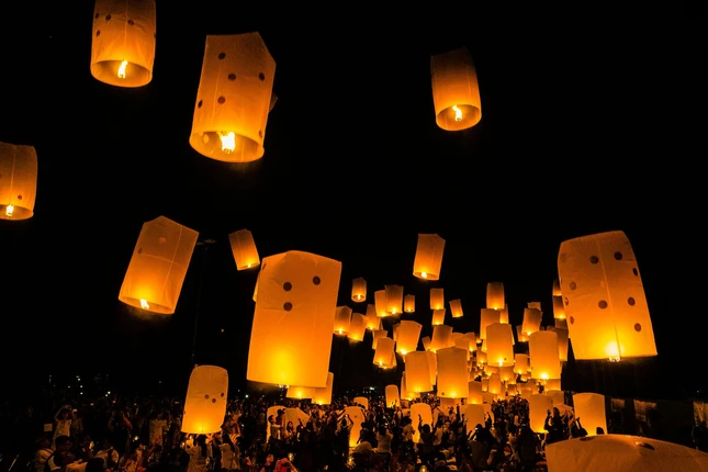 Đèn trời rực sáng thánh địa Phật giáo trong lễ Phật đản ảnh 2 2-15276220058661721150294_jpg.jpg