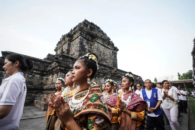 Đèn trời rực sáng thánh địa Phật giáo trong lễ Phật đản ảnh 9 9-1527622005881825728506_jpg.jpg