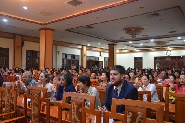 Hà Nội: Chiếu phim về Đức Phật tại chùa Quán Sứ ảnh 6 dsc_0165_1_jpg.jpg