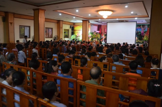 Hà Nội: Chiếu phim về Đức Phật tại chùa Quán Sứ ảnh 3 dsc_0169_1_jpg.jpg