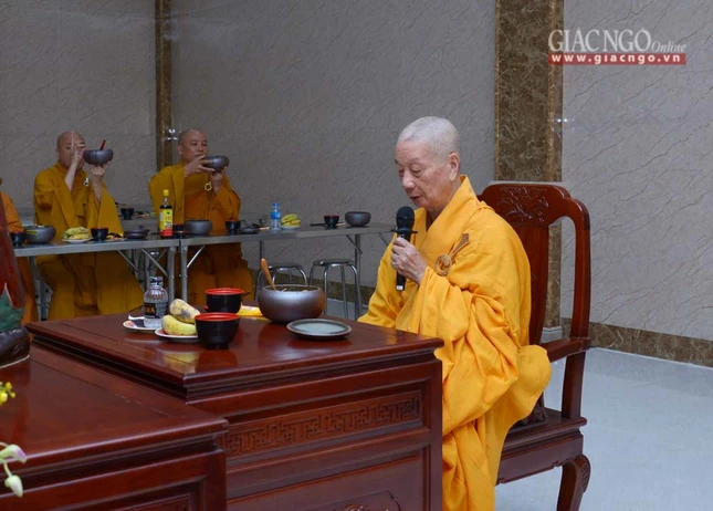 Qua duong va kinh hanh (2).jpg