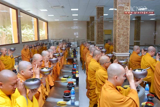 Qua duong va kinh hanh (4).jpg