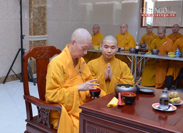 Qua duong va kinh hanh (7).jpg