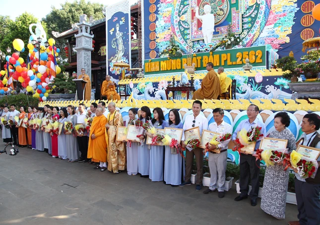Trang nghiêm Đại lễ Phật đản tại Đắk Lắk, Đồng Tháp ảnh 5 IMG_5257.JPG