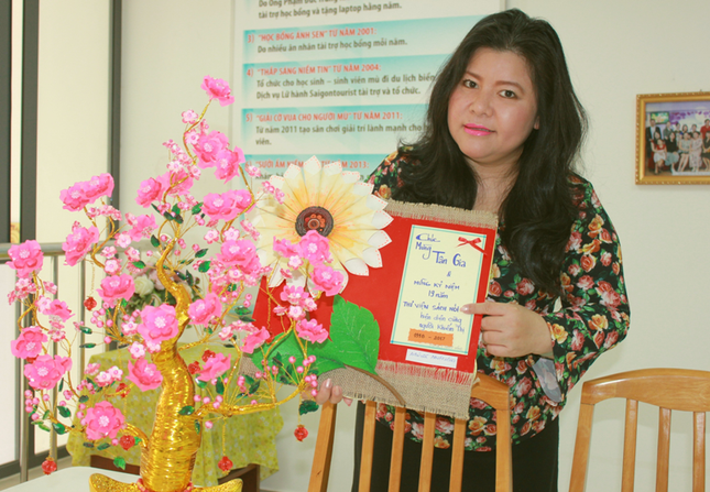 Sống rực rỡ như “đóa hoa” Nguyễn Hướng Dương ảnh 1 Huong duong.png