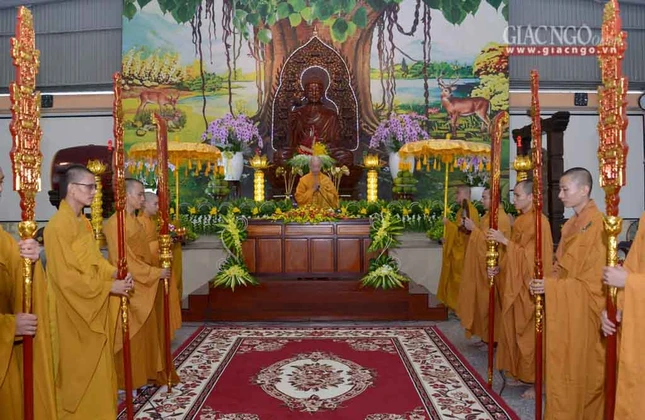 Khoa tu ngay 0-6 (2).jpg