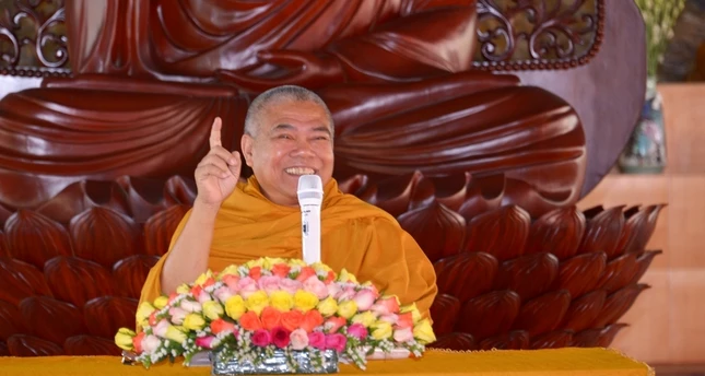 Chủ nhật, HT.Thích Giác Toàn giảng ở Học viện ảnh 1 HTGiacToan 2.JPG