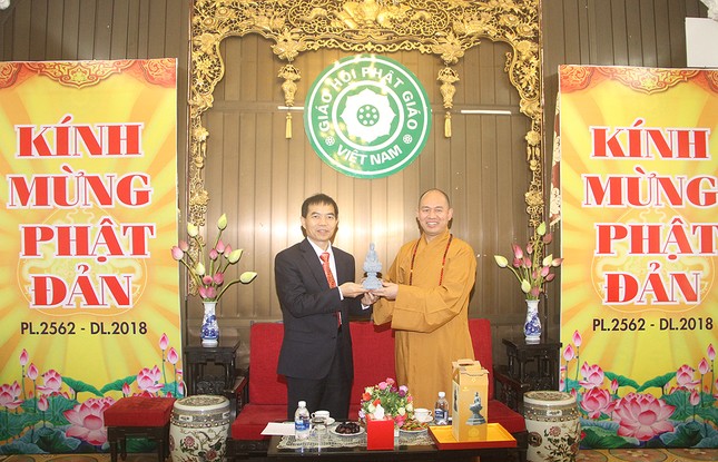 Hà Nội: Đoàn Đại sứ quán Trung Quốc thăm GHPGVN ảnh 2 img_0696-copy_1_jpg.jpg