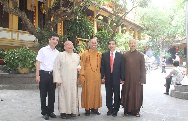 Hà Nội: Đoàn Đại sứ quán Trung Quốc thăm GHPGVN ảnh 3 img_0708-copy_1_jpg.jpg