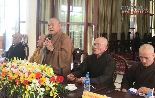 Mdong3.jpg