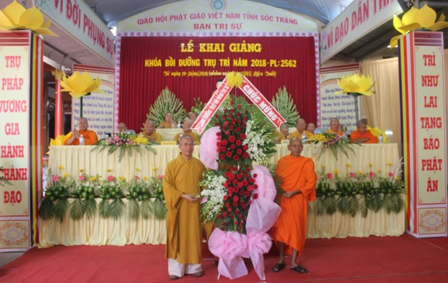 Sóc Trăng: Khai mạc khóa bồi dưỡng trụ trì năm 2018 ảnh 2 soctrang01.jpg