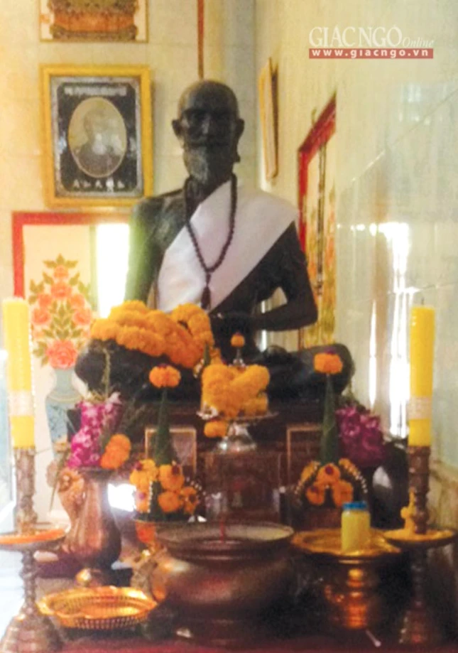 Bác sĩ Kỳ Bà.jpg