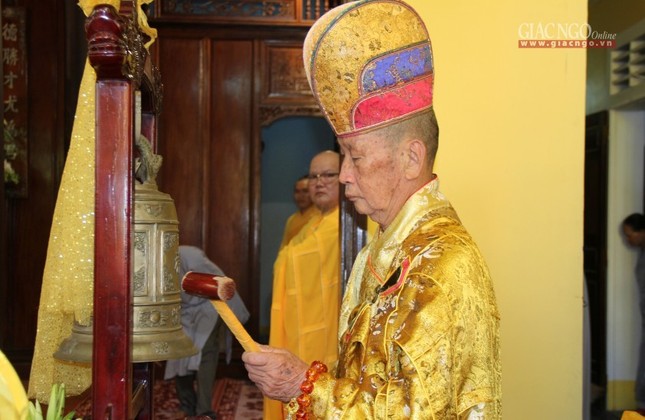 Lễ nhập kim quan Trưởng lão HT.Thích Đức Phương ảnh 13 13.jpg