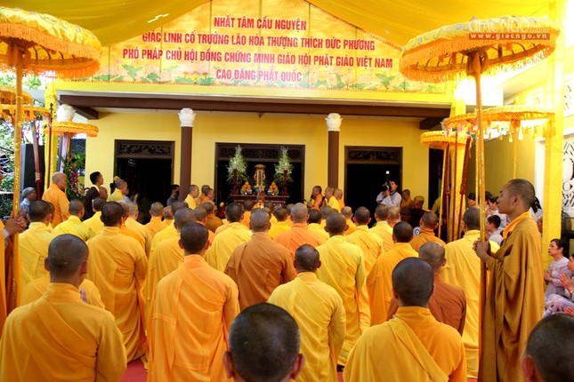 Lễ nhập kim quan Trưởng lão HT.Thích Đức Phương ảnh 15 15.jpg