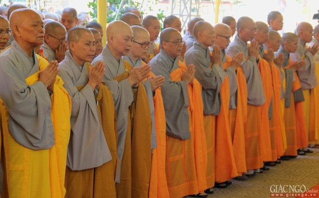 Lễ nhập kim quan Trưởng lão HT.Thích Đức Phương ảnh 8 7.jpg