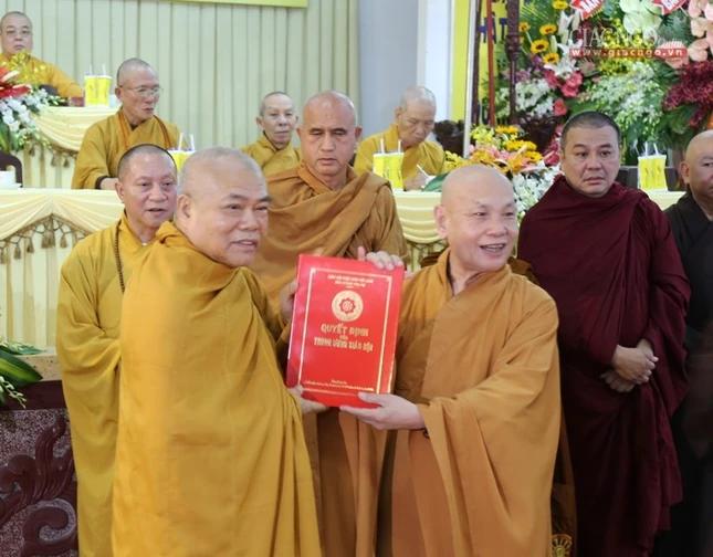 anh vien4.jpg