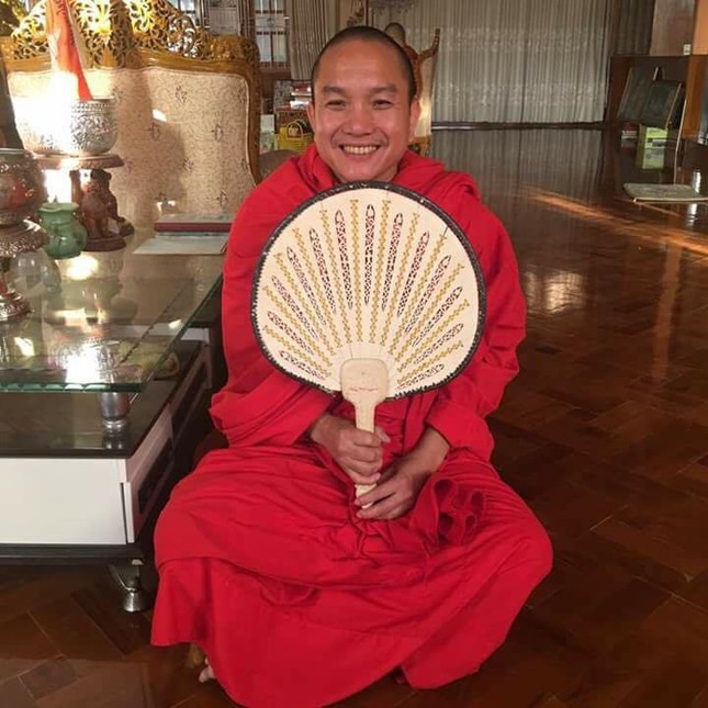 hinh su.jpg