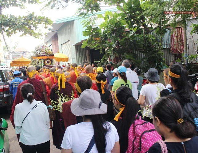 Cung tiễn kim quan TT.Thích Thiện Minh về Vĩnh Long ảnh 14 17dq.jpg
