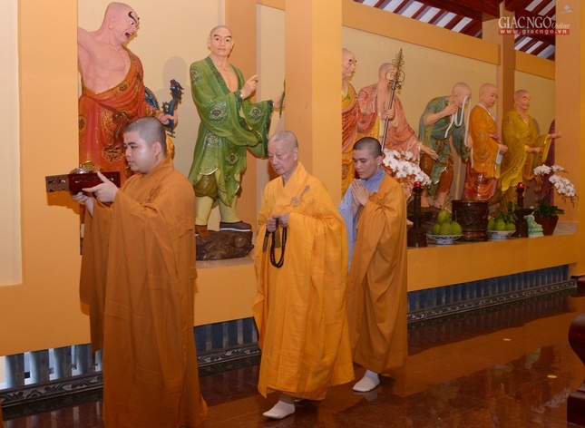 Le quy y- via Quan Am (1).jpg