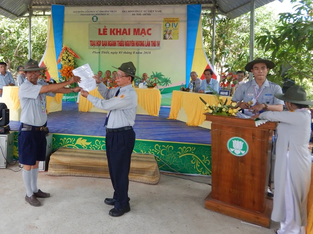 3- Trao quyet dinh.jpg