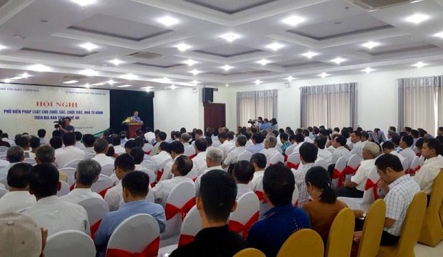 Nghệ An: Phổ biến pháp luật cho chức sắc, chức việc ảnh 1 01.jpg