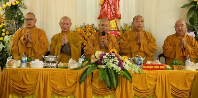 H_a th__ng Th_ch Hu_ T_i c_ng ch_ t_n __c ch_ng minh kh_i  ni_m Ph_t c_u gia b_.jpg