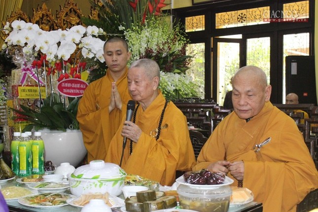 Chùa Vĩnh Nghiêm: Tưởng niệm HT.Tâm Châu, tạ pháp ảnh 8 11tp.jpg