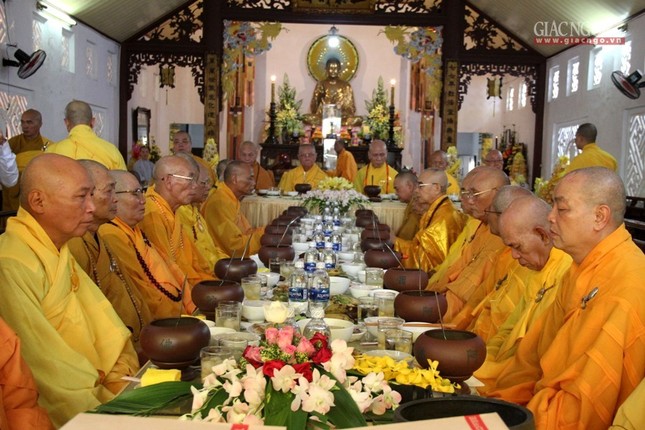 TT-Huế: Lễ chung thất Trưởng lão HT.Thích Đức Phương ảnh 10 9.jpg