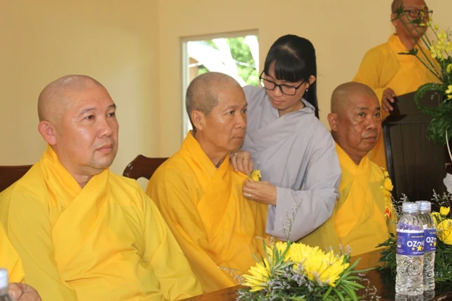 Đồng Tháp: Trường TCPH tỉnh, chùa Hưng Thiền mãn hạ ảnh 3 IMG_8564.JPG