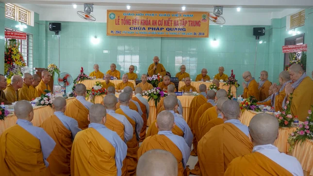 Tổng kết khoá an cư kiết hạ tại chùa Pháp Quang (Q.8) ảnh 4 11.jpg