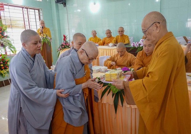 Tổng kết khoá an cư kiết hạ tại chùa Pháp Quang (Q.8) ảnh 5 12.jpg