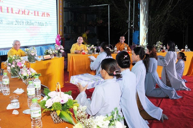 Lễ Vu lan đầy tình thương, chia sẻ ở khắp nơi ảnh 2 64.jpg