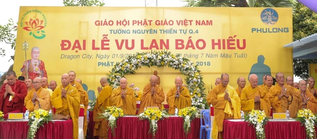 1- chư tôn giáo phẩm chứng minh.jpg