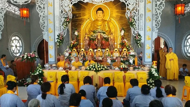 Quang c_nh bu_i l_.jpg