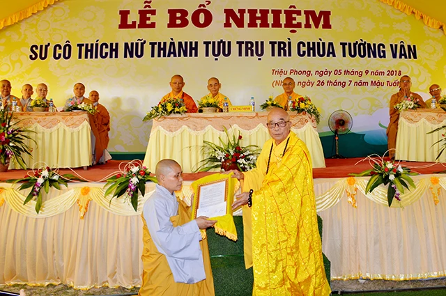don nhan quyet dinh bo nhiem.jpg