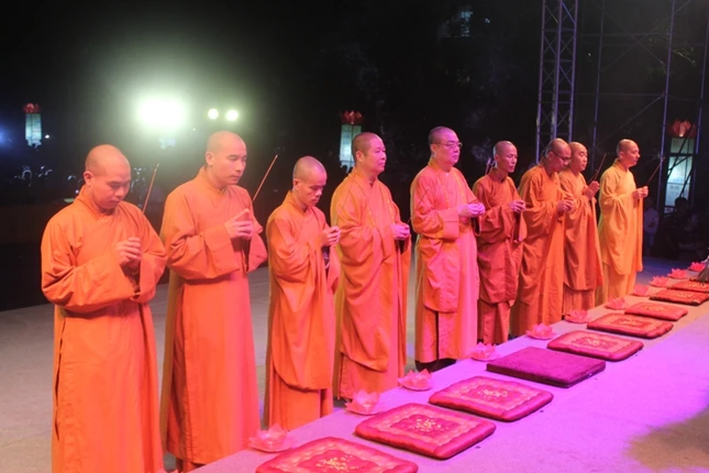 Nghệ An tổ chức Đại lễ Vu lan và bế mạc An cư ảnh 3 IMG_4797.JPG