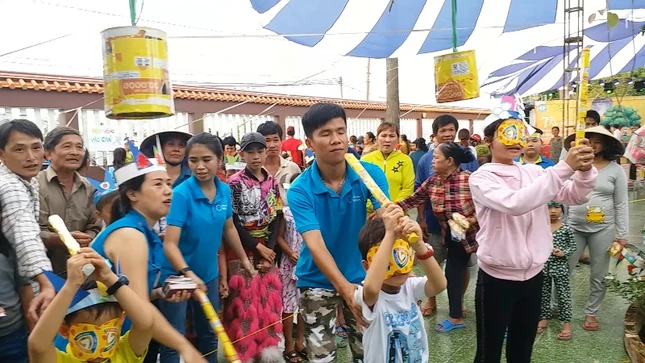 THU VE SONG NUOC .Still004.jpg