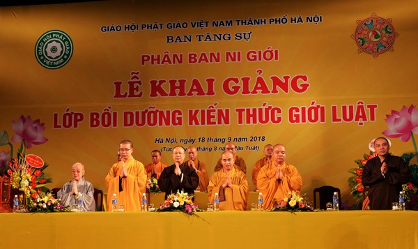 Hà Nội mở lớp bồi dưỡng giới luật cho chư Ni ảnh 1 hn 6.jpg