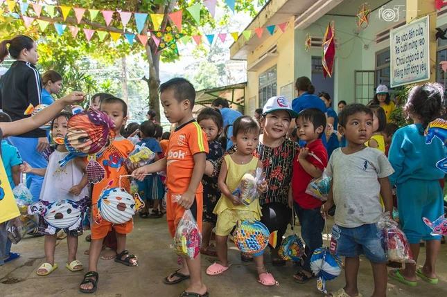 ad chau1.jpg