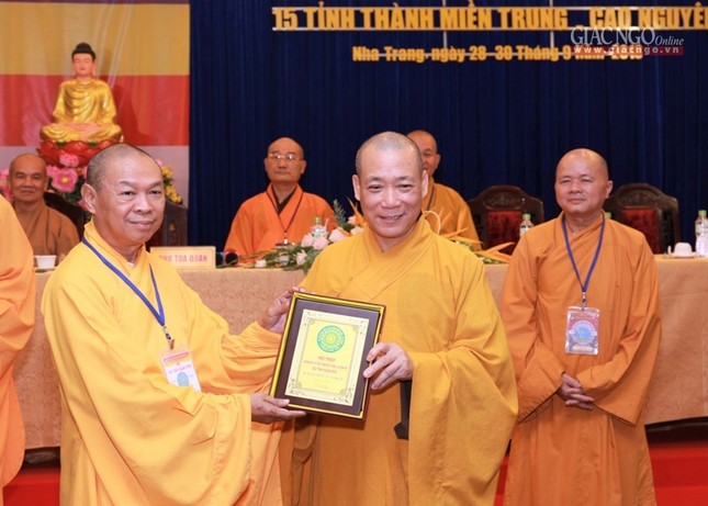 Bế mạc hội thảo ngành hoằng pháp tại Khánh Hòa ảnh 5 a bemac5.jpg